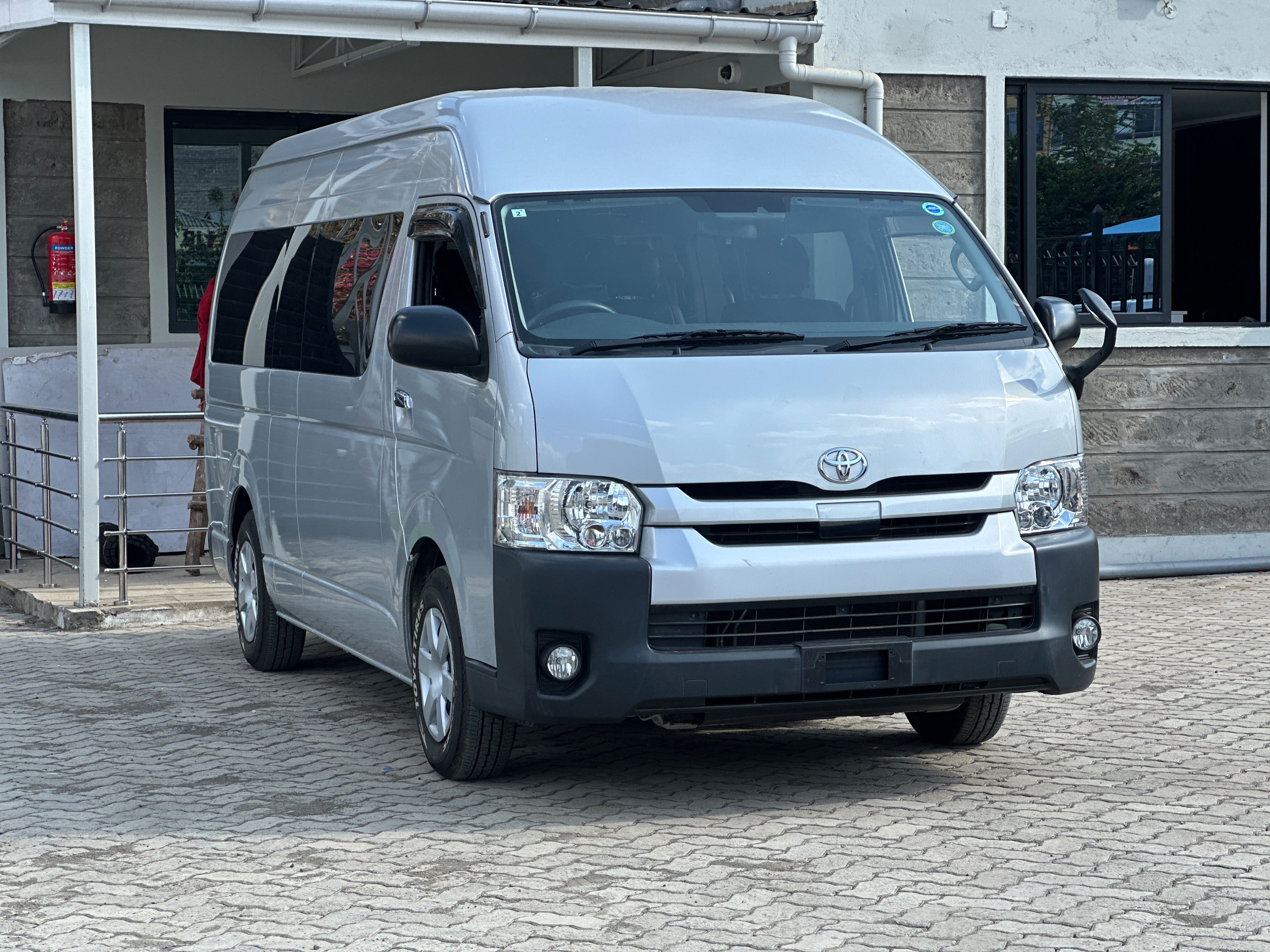 TOYOTA HIACE GL 9L